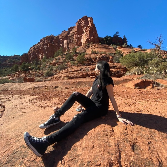 Meet your Posher, Alexis - Picture 1 of 1